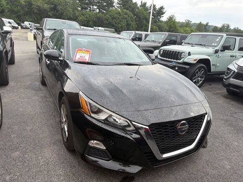 Used 2020 Nissan Altima 2.5 S FWD image 1