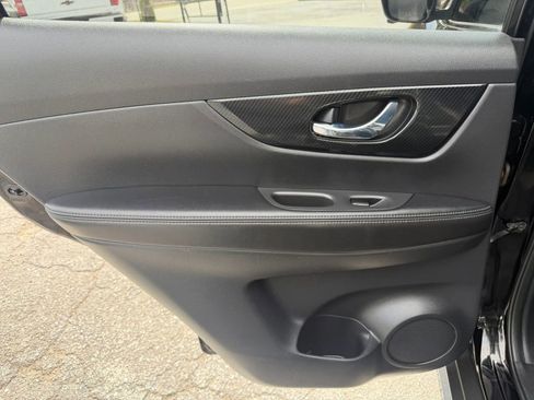 Used 2018 Nissan Rogue SL w/ Premium Package AWD/4WD image 21