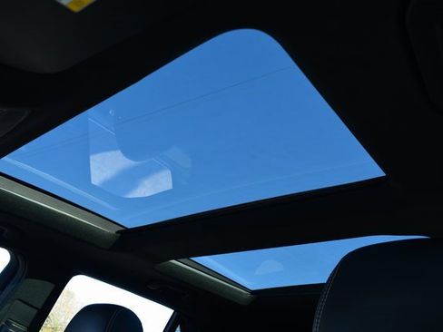 Used 2015 Mercedes-Benz ML 63 AMG 4MATIC image 36