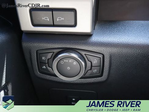 Used 2016 Ford F150 Lariat w/ Equipment Group 502A Luxury AWD/4WD image 31