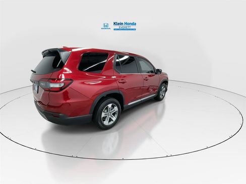 Certified 2024 Honda Pilot EX-L image 2