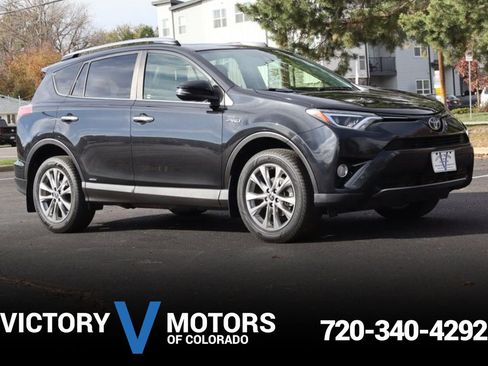 Used 2017 Toyota RAV4 Limited image 1