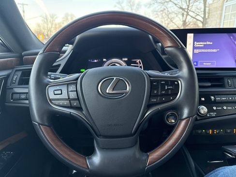 Used 2023 Lexus ES 300h Ultra Luxury image 26