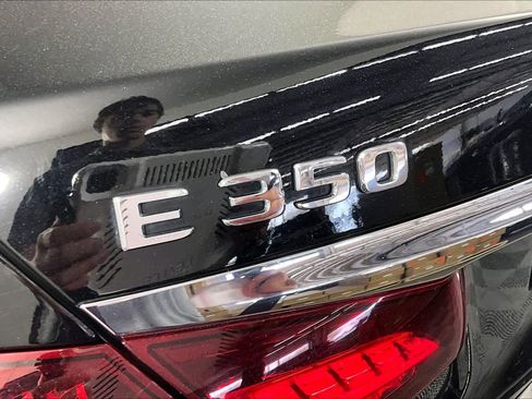 Used 2022 Mercedes-Benz E 350 Sedan image 28