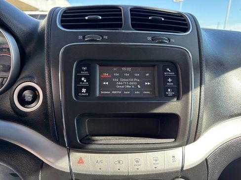 Used 2020 Dodge Journey SE w/ SE Popular Equipment Group image 18