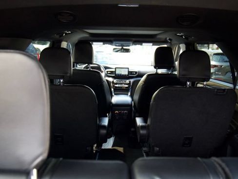 Certified 2022 Ford Explorer ST-Line AWD/4WD image 34