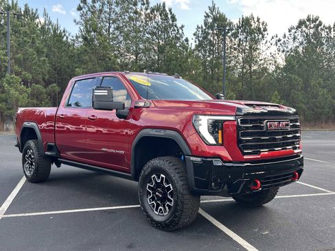 Used 2026 GMC Sierra 2500 AT4X image 4