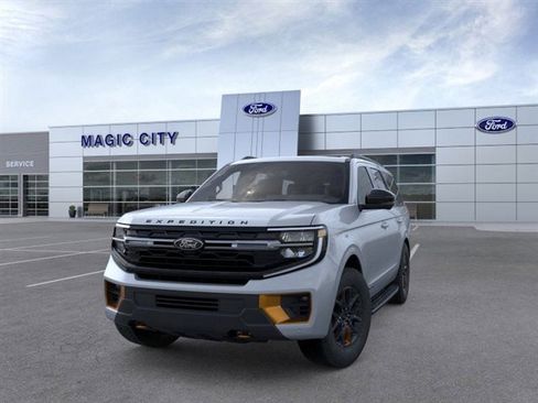 New 2025 Ford Expedition Tremor image 2