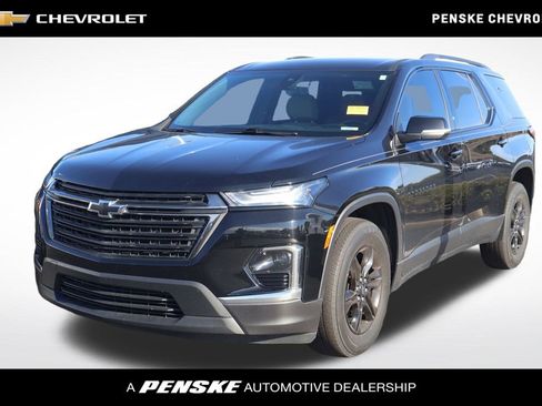 Used 2023 Chevrolet Traverse LS w/ Midnight/Sport Edition image 1
