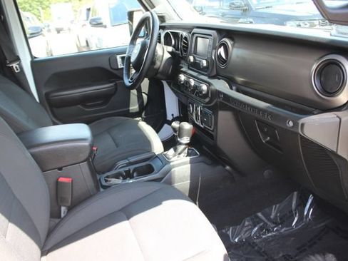 Used 2019 Jeep Wrangler Unlimited Sport S AWD/4WD image 31