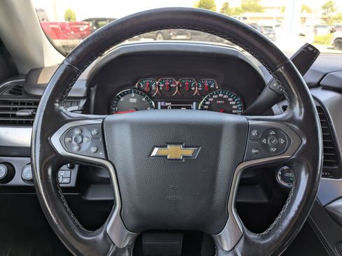 Used 2020 Chevrolet Tahoe Premier AWD/4WD image 19