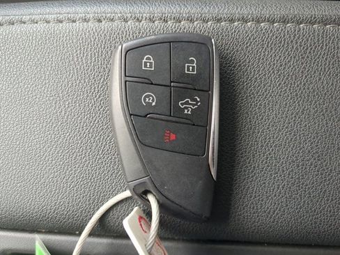 Used 2025 Chevrolet Silverado 1500 LT image 29