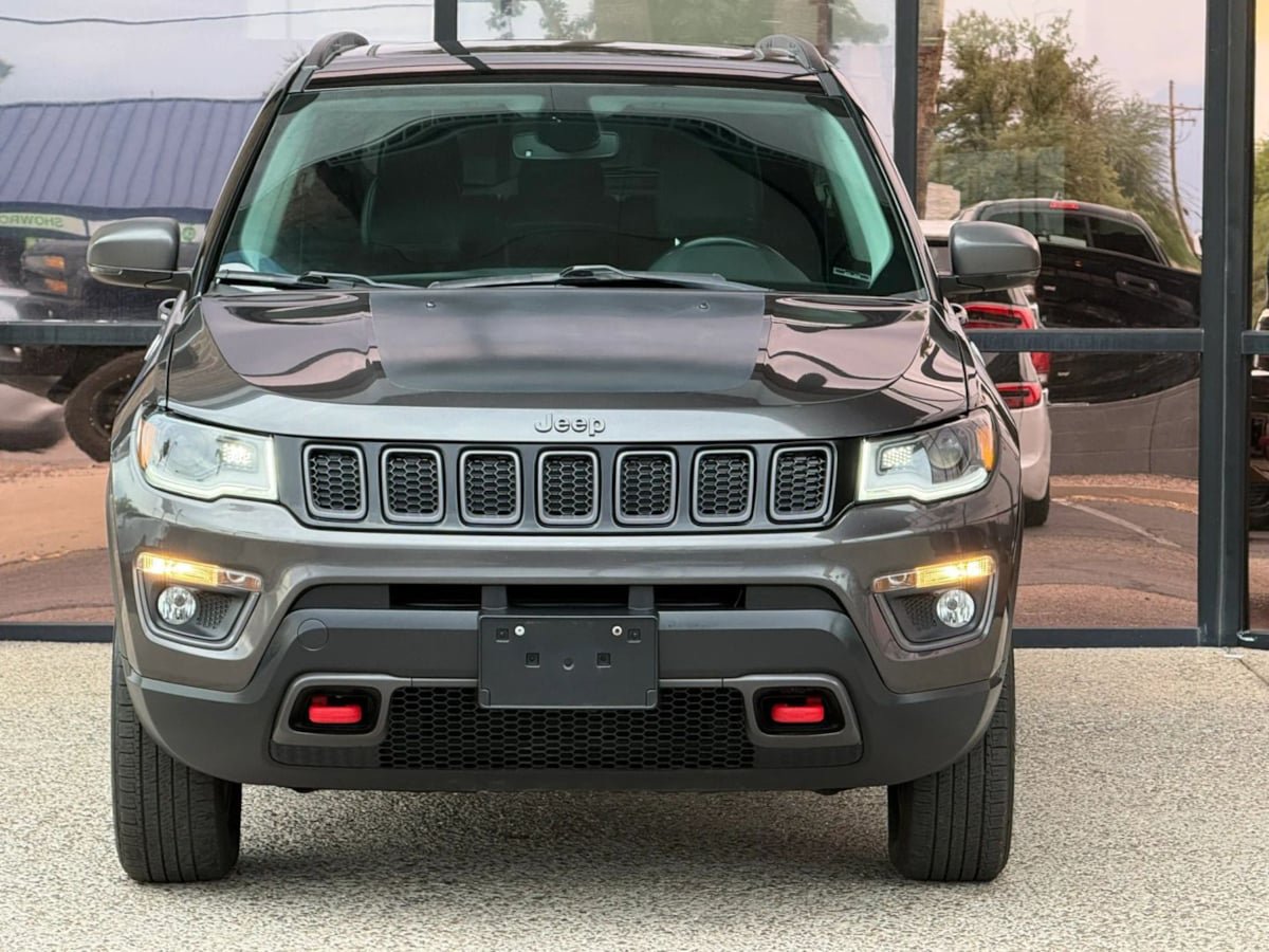 Used 2019 Jeep Compass Trailhawk w/ Leather Interior Group AWD/4WD image 19