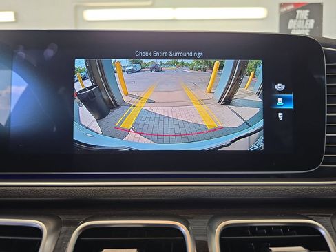 Used 2020 Mercedes-Benz GLE 450 4MATIC image 26