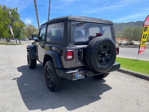 Used 2018 Jeep Wrangler Sport AWD/4WD image 7