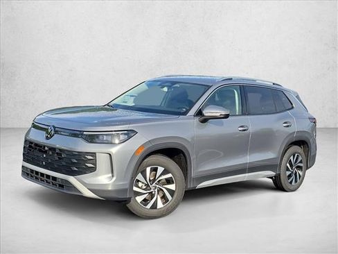 New 2026 Volkswagen Tiguan S FWD image 1