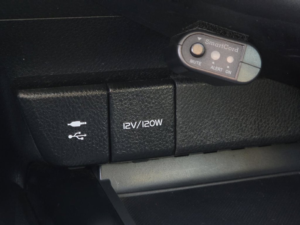 Used 2018 Toyota Camry SE w/ Moonroof Package FWD image 23
