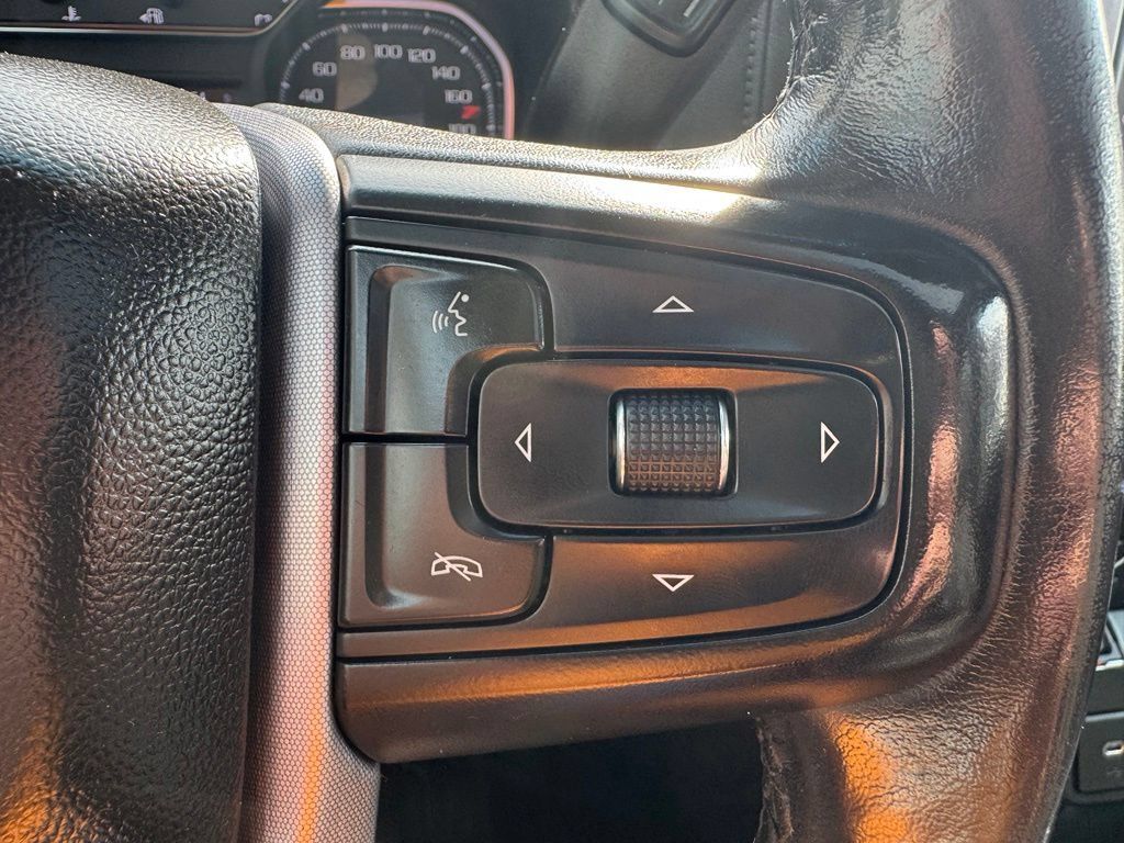 Used 2019 GMC Sierra 1500 SLT w/ SLT Convenience Package AWD/4WD image 18