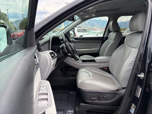 Used 2022 Hyundai Palisade SEL w/ 8P Bench Seat Package AWD/4WD image 11