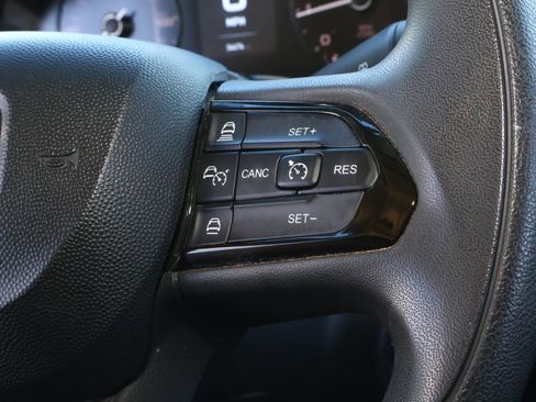 Used 2024 RAM ProMaster 2500 w/ Convenience Group image 19