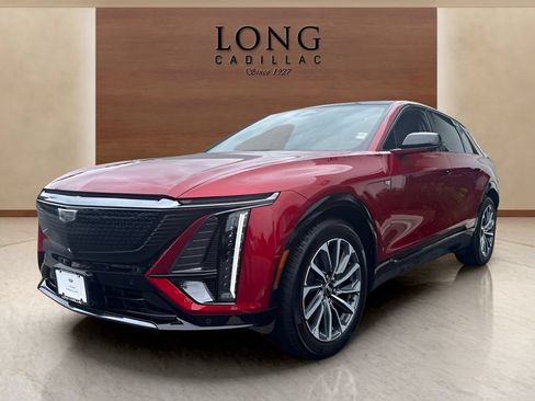 Used 2024 Cadillac Lyriq Sport AWD/4WD image 1