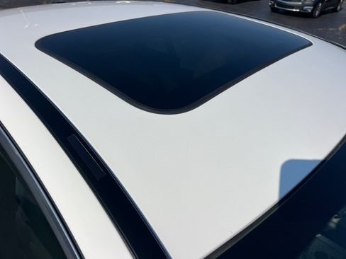 Used 2021 Mercedes-Benz C 300 4MATIC Sedan image 9