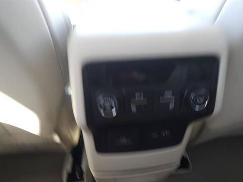 Used 2020 GMC Acadia Denali w/ Technology Package AWD/4WD image 26