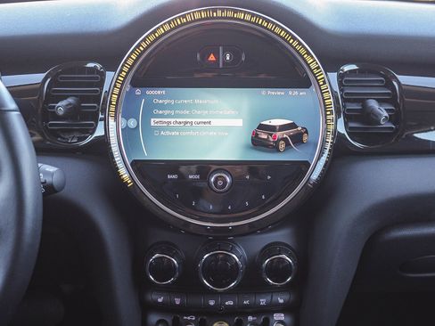 Used 2023 MINI Cooper SE image 14