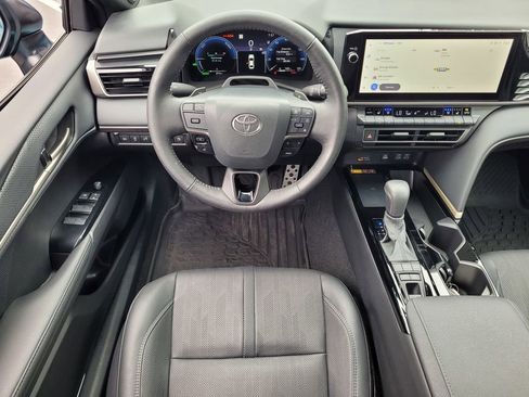 Used 2025 Toyota Camry XSE w/ Premium Plus Package FWD image 10