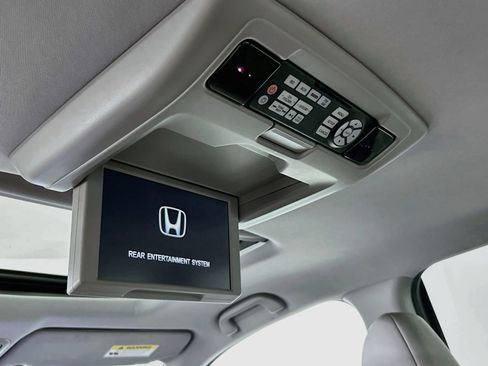 Used 2018 Honda Pilot Touring image 27