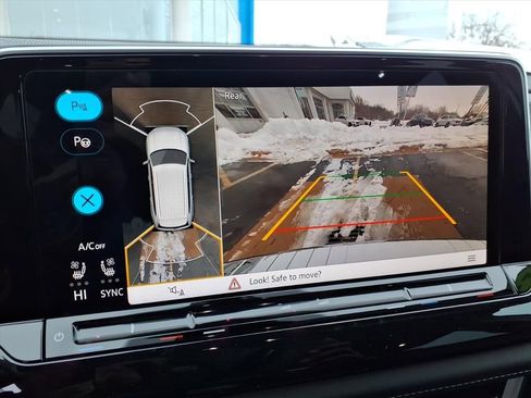 New 2026 Volkswagen Atlas SEL Premium R-Line image 10