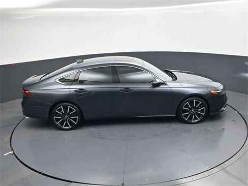 Used 2025 Honda Accord Touring image 32