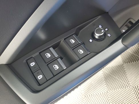 Used 2019 Audi Q3 2.0T Premium Plus image 30