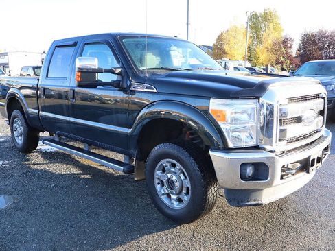 Used 2015 Ford F250 XLT w/ XLT Premium Package image 7
