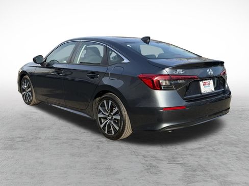 Used 2022 Honda Civic EX image 4