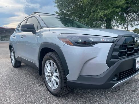New 2026 Toyota Corolla Cross LE FWD image 9