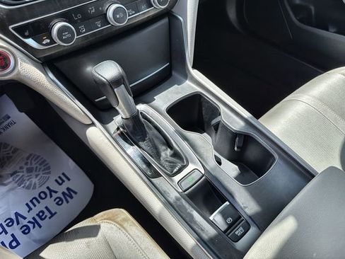 Used 2020 Honda Accord EX image 15