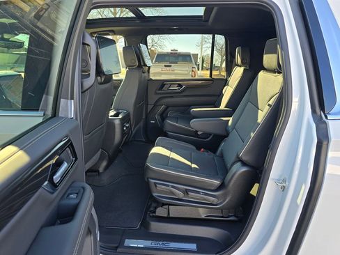 New 2026 GMC Yukon XL Elevation w/ Elevation Premium Package image 27