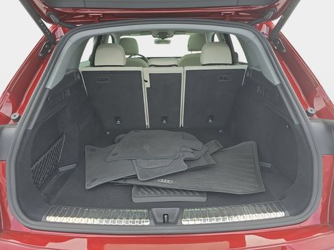 Certified 2025 Audi Q5 Premium w/ Convenience Package AWD/4WD image 11