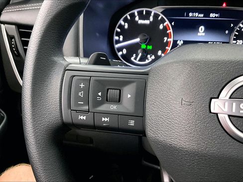 New 2025 Nissan Rogue S image 40