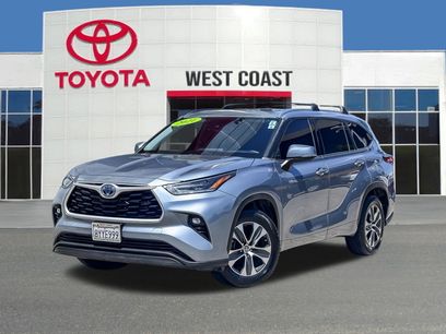 Used 2021 Toyota Highlander XLE