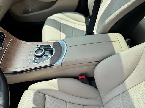 Used 2021 Mercedes-Benz C 300 4MATIC Sedan image 17