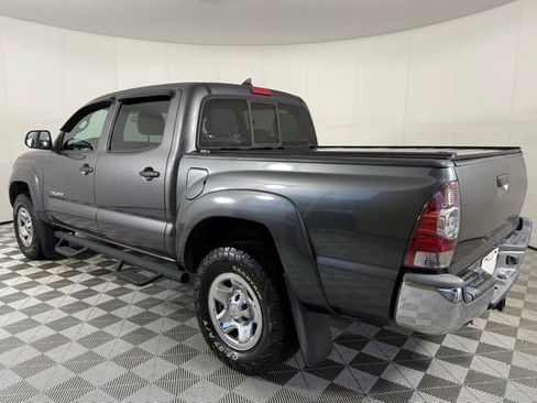 Used 2015 Toyota Tacoma PreRunner image 4