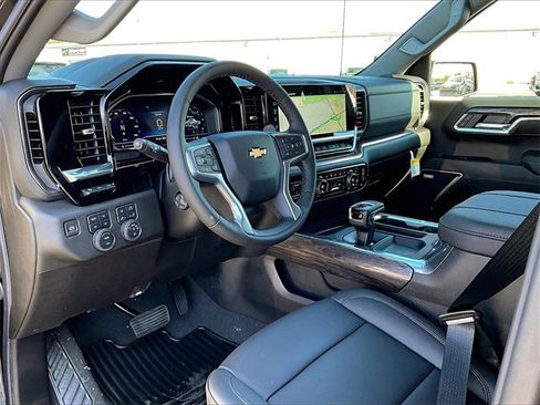 New 2025 Chevrolet Silverado 1500 LTZ w/ LTZ Premium Package image 8