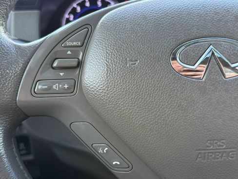 Used 2011 INFINITI G37 x Sedan w/ Premium Pkg image 29