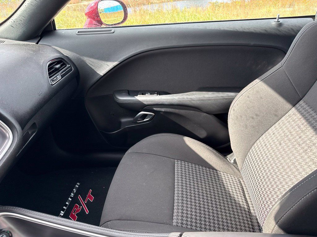 Used 2019 Dodge Challenger R/T RWD image 23