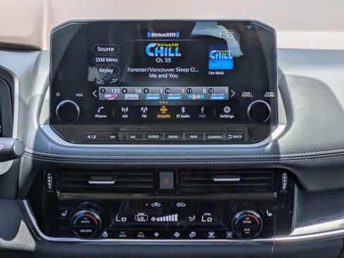 Used 2022 Nissan Rogue Platinum w/ Head-Up Display Package AWD/4WD image 17