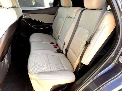 Used 2017 Hyundai Santa Fe Sport image 19