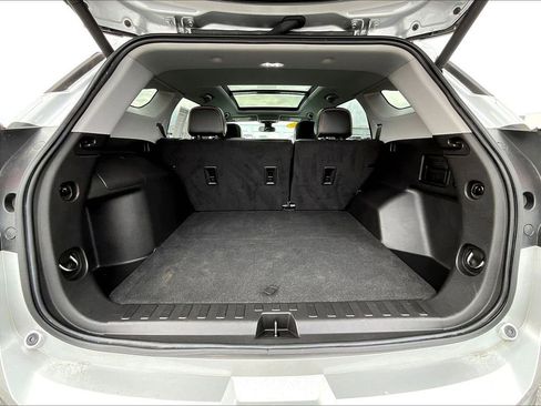 Used 2022 GMC Terrain AT4 w/ Infotainment Package II image 24