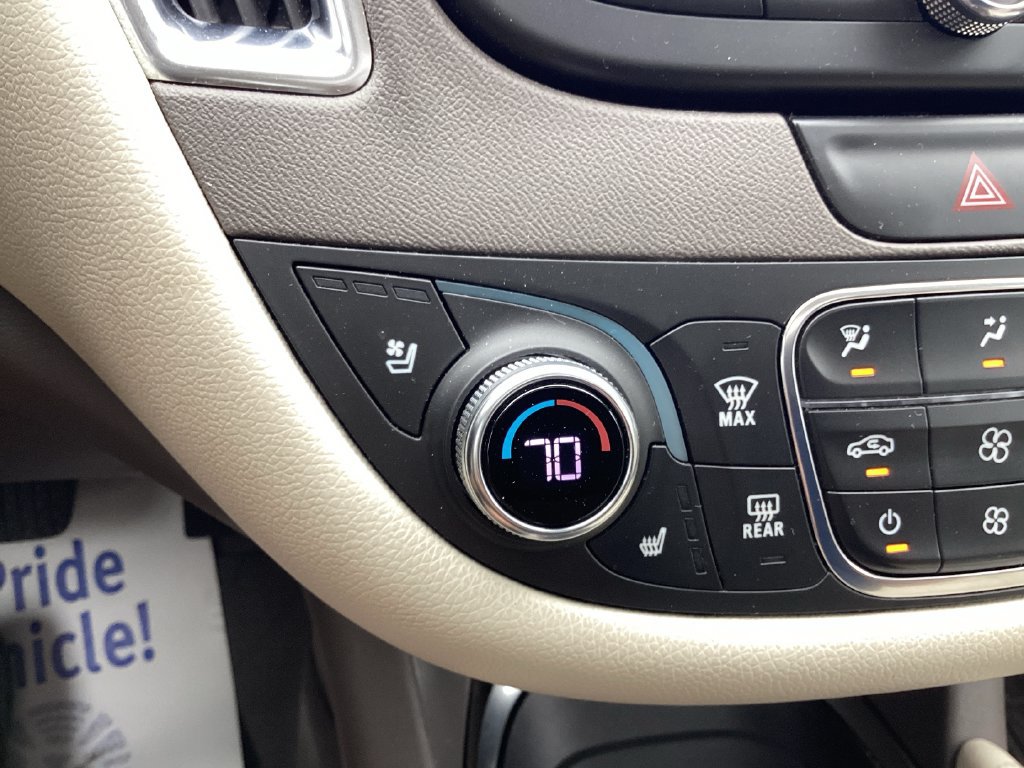 Used 2022 Chevrolet Malibu Premier FWD image 48